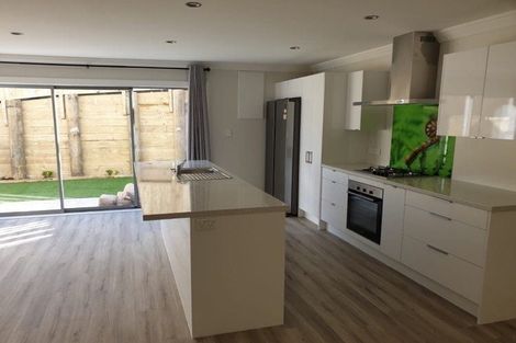 Photo of property in 20u5 Tawa Terrace, Tawa, Wellington, 5028