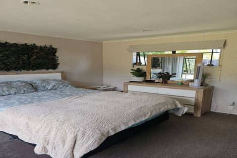 Photo of property in 33 Saint James Drive, Huntington, Hamilton, 3210