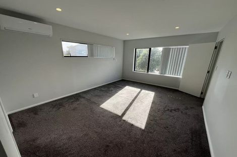 Photo of property in 54 Bordeaux Parade, Te Atatu South, Auckland, 0610
