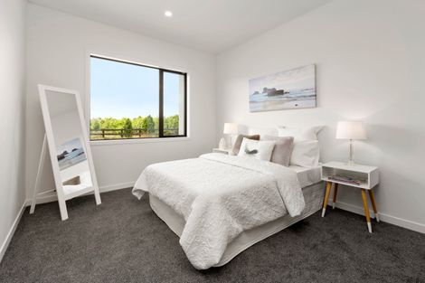 Photo of property in 35 Mike Smith Drive, Cambridge, 3434