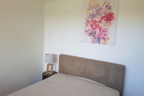 Photo of property in 14 Oaktree Avenue, Browns Bay, Auckland, 0630