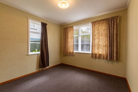 Photo of property in 80 Mclean Street, Woodville, 4920