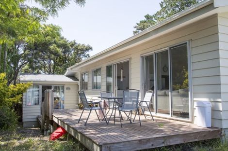 Photo of property in 56a Reynella Drive, Massey, Auckland, 0614