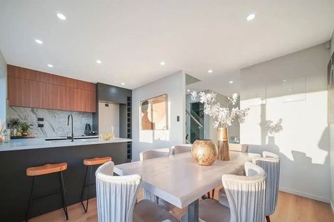 Photo of property in 1/6b William Roberts Road, Pakuranga, Auckland, 2010