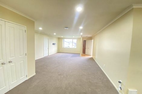 Photo of property in 10 Richard Halse Drive, Manurewa, Auckland, 2105