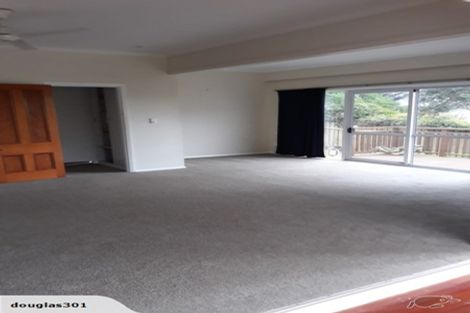 Photo of property in 130 Pikarere Street, Titahi Bay, Porirua, 5022