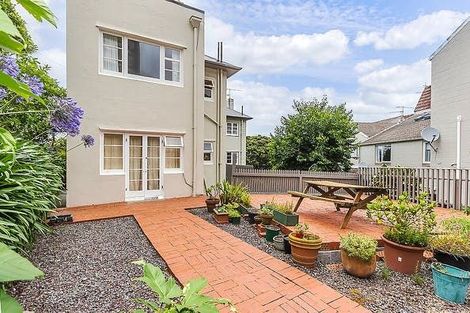 Photo of property in 7 Stowe Hill, Thorndon, Wellington, 6011