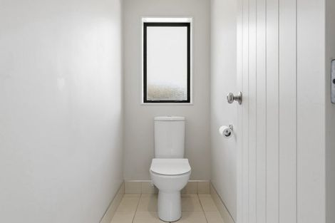 Photo of property in 25a Mcinnes Road, Weymouth, Auckland, 2103