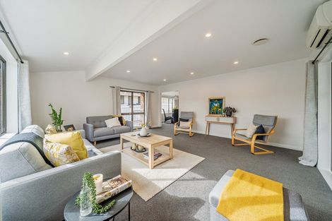 Photo of property in 296 Maungaraki Road, Maungaraki, Lower Hutt, 5010