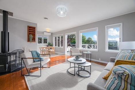 Photo of property in 82 Rosier Road, Glen Eden, Auckland, 0602