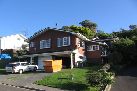 Photo of property in 10 Caesars Place, Churton Park, Wellington, 6037