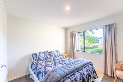 Photo of property in 4 Gybe Place, Whitby, Porirua, 5024