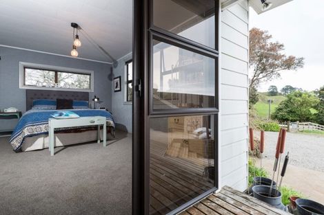 Photo of property in 543 Mataro Road, Onaero, Urenui, 4375