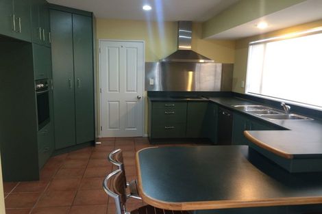 Photo of property in 9 The Topdeck, Whitby, Porirua, 5024