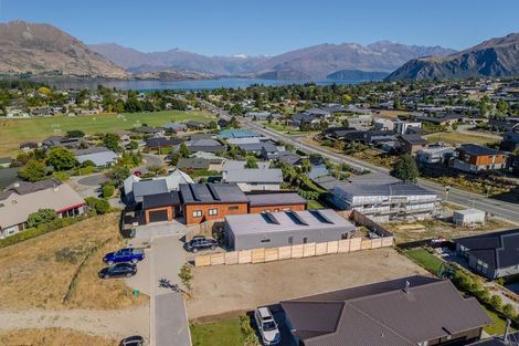 Photo of property in 8 Dow Close, Wanaka, 9305