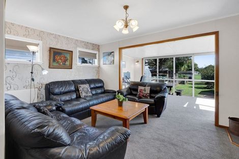 Photo of property in 12 Miro Street, Merrilands, New Plymouth, 4312