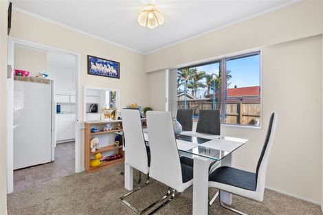 Photo of property in 2/461 Great South Road, Opaheke, Papakura, 2113