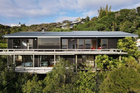Photo of property in 54 Oneroa Road, Russell, 0202