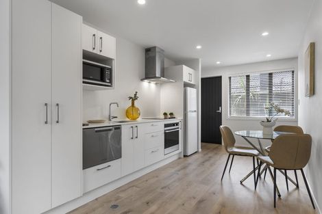 Photo of property in 6/63 Taikata Road, Te Atatu Peninsula, Auckland, 0610