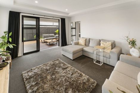 Photo of property in 11 Huntaway Close, Stoke, Nelson, 7011