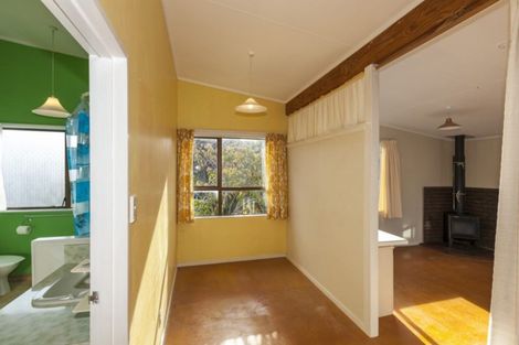 Photo of property in 73 Golf Road, Paraparaumu Beach, Paraparaumu, 5032