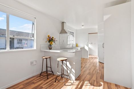 Photo of property in 10 Hinerau Street, Henderson, Auckland, 0612