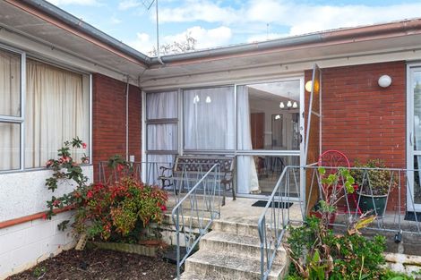 Photo of property in 5/1 Ribblesdale Road, Henderson, Auckland, 0612