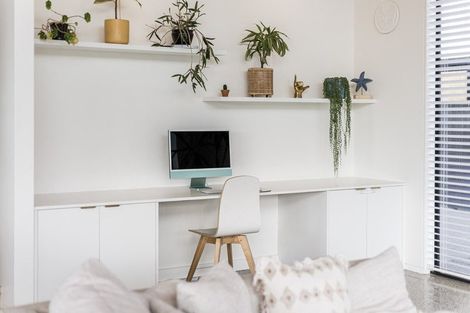 Photo of property in 58 Muri Road, Pukerua Bay, 5026