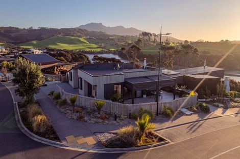 Photo of property in 4 Omahina Street, Raglan, 3225