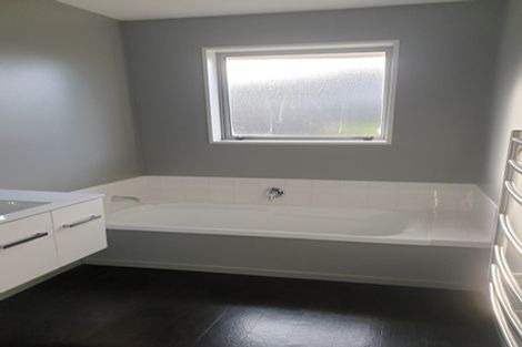 Photo of property in 30 Marlowe Place, Rolleston, 7614