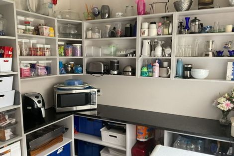 Photo of property in 16 Keating Rise, Northcross, Auckland, 0632