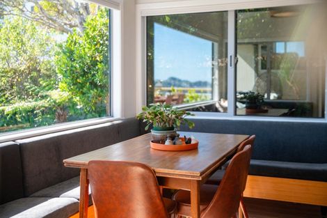 Photo of property in 15 Rangitane Street, Maupuia, Wellington, 6022