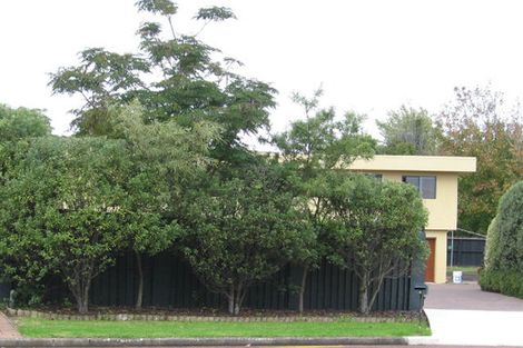 Photo of property in 8 Pegasus Place, Half Moon Bay, Auckland, 2012