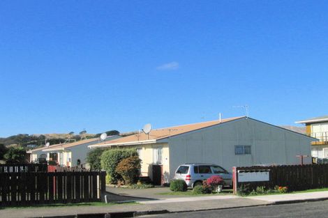 Photo of property in 4/16 Ngatitoa Street, Takapuwahia, Porirua, 5022