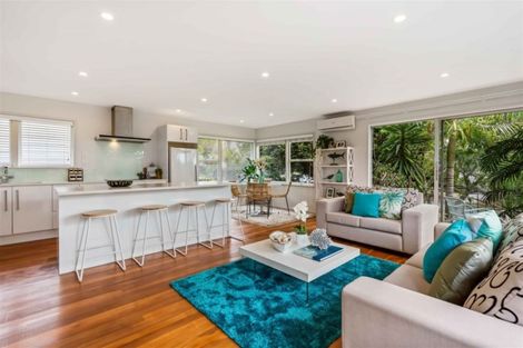 Photo of property in 9 Oruamo Place, Beach Haven, Auckland, 0626