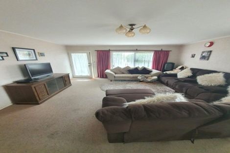 Photo of property in 1/58 East Street, Papakura, 2110