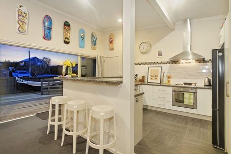 Photo of property in 9 Keven Road, Clarks Beach, Pukekohe, 2679