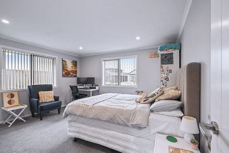 Photo of property in 13 Kimbolton Street, Rototuna North, Hamilton, 3210