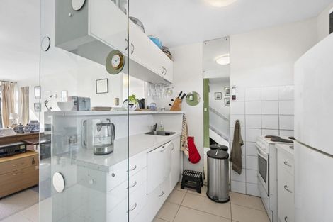 Photo of property in 19/4f Claremont Grove, Mount Victoria, Wellington, 6011