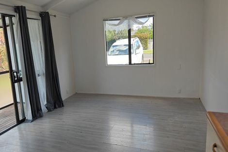 Photo of property in 65 Routley Drive, Glen Eden, Auckland, 0602