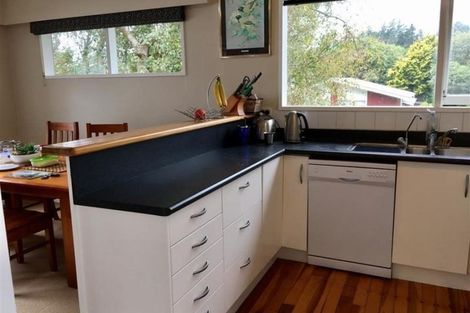 Photo of property in 15 Goddard Grove, Churton Park, Wellington, 6037
