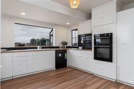 Photo of property in 342 No 1 Line, Tauwharenikau, Tauherenikau, 5771