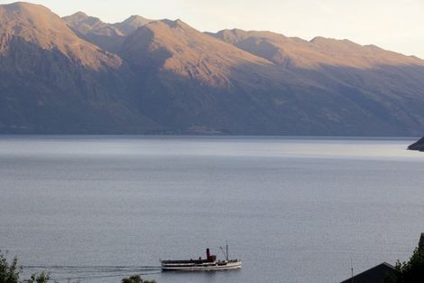Photo of property in 12a Sainsbury Road, Fernhill, Queenstown, 9300