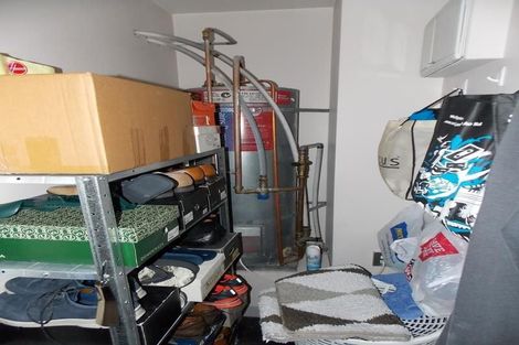 Photo of property in Gerondis Bldg Apartments, 306/60 Willis Street, Wellington Central, Wellington, 6011
