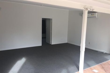 Photo of property in 23 Lillian Place, Orewa, 0931