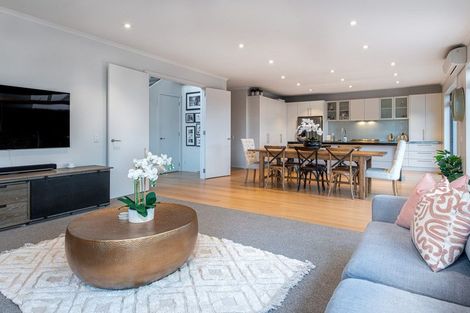 Photo of property in 131a Kowhai Road, Mairangi Bay, Auckland, 0630