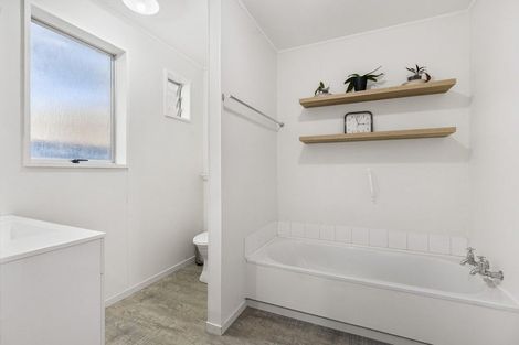 Photo of property in 80g Argyle Street, Mosgiel, 9024