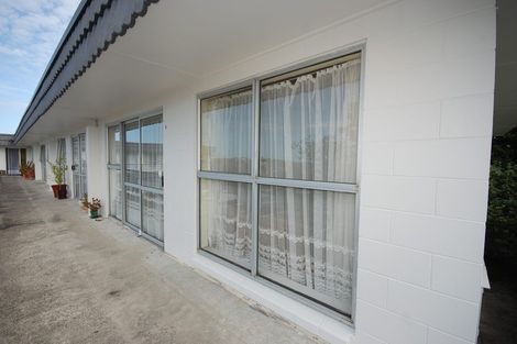Photo of property in 19a/8 Verbena Road, Birkdale, Auckland, 0626