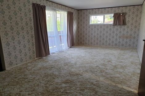 Photo of property in 5 Southern Cross Crescent, Island Bay, Wellington, 6023