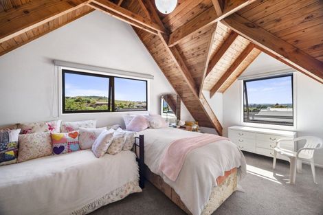 Photo of property in 3 Cherry Lane, Acacia Bay, Taupo, 3330